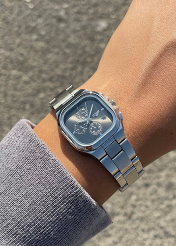 مشکی متالیک