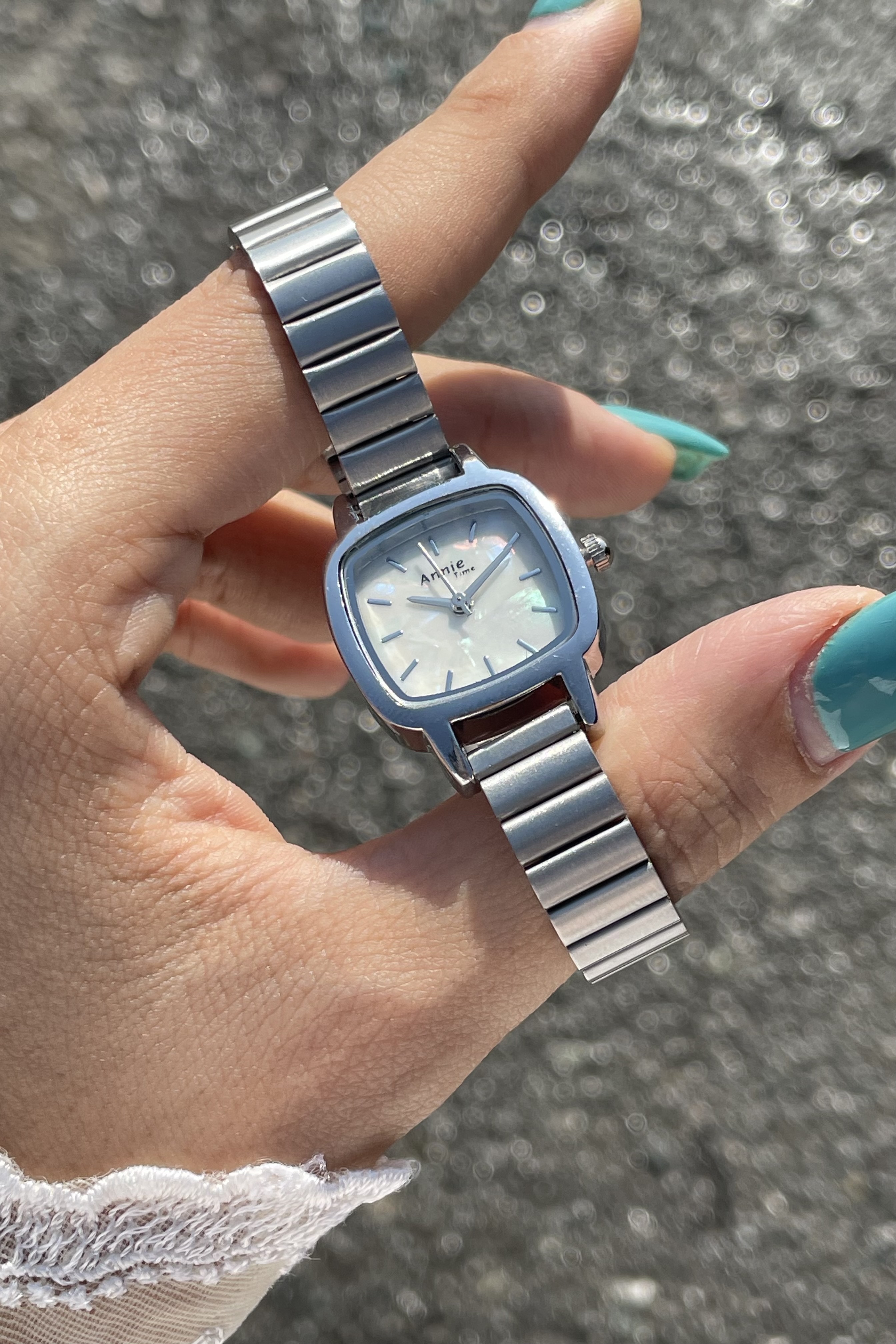 ساعت مینیمال اِنی تایم